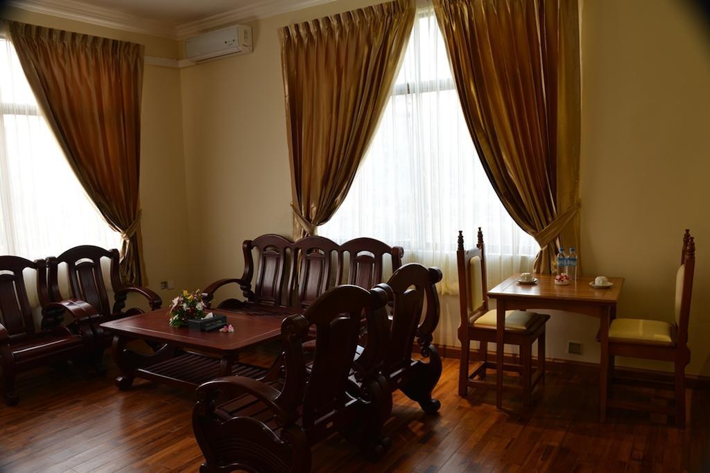 Great Wall Hotel - Nay Pyi Taw Oattara Thiri Værelse billede